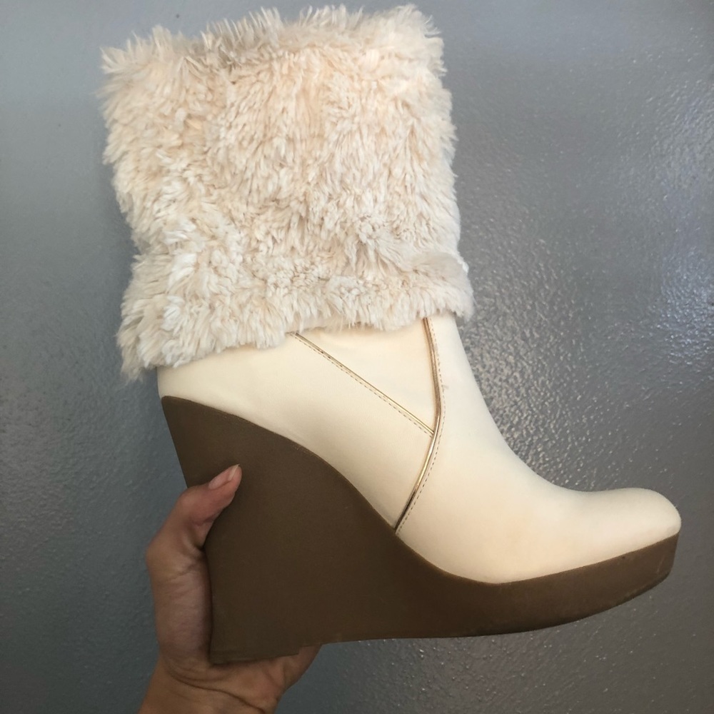 Jennifer Lopez faux fur boots